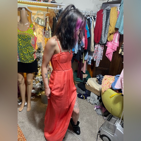 Sz 0 BCBG MAXAZRIA
Strapless Fitted Bustier Slit Dress - Picture 7 of 14